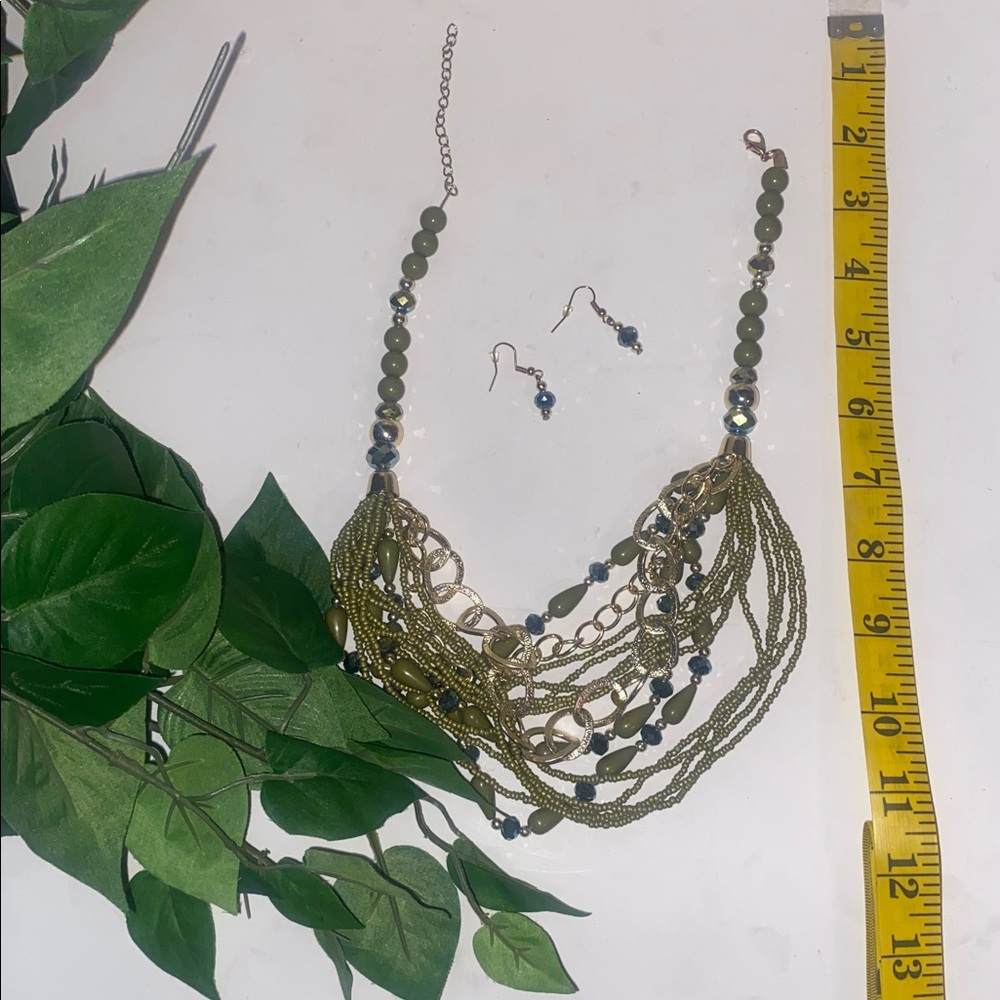 Jewelry Set - Picture 5 of 6